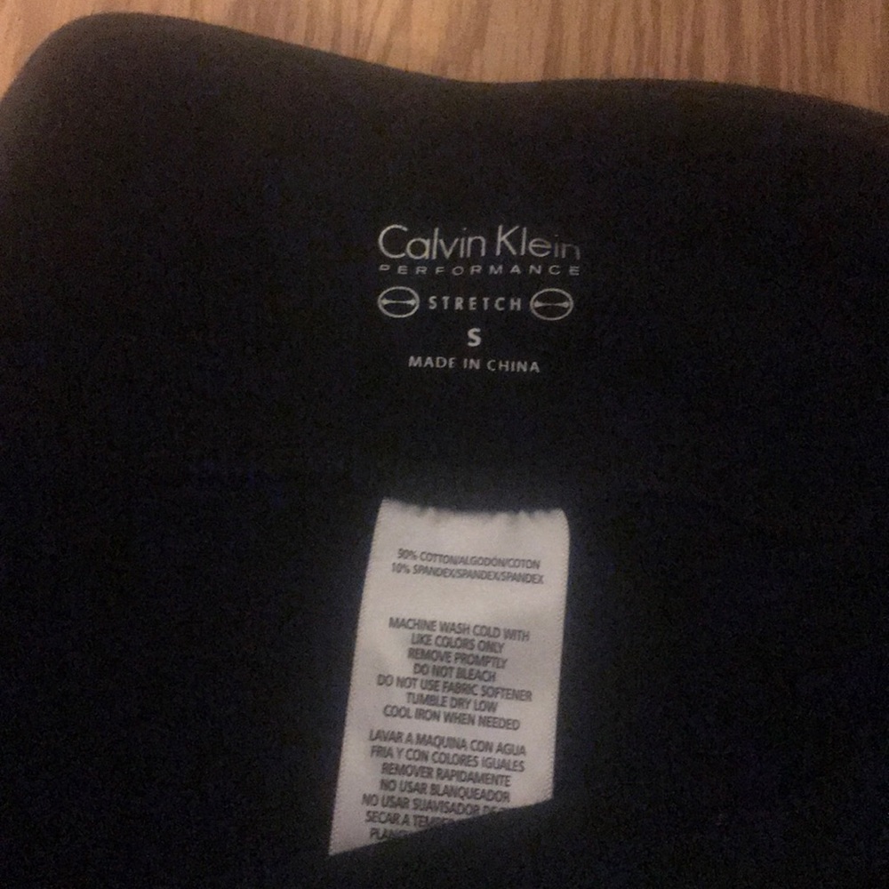 Calvin Klein Performance Stretch Capris (Small) - image 2